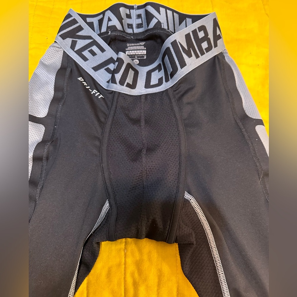 Nike Pro Combat Hypercool 3.0 Compression Tights … - image 2
